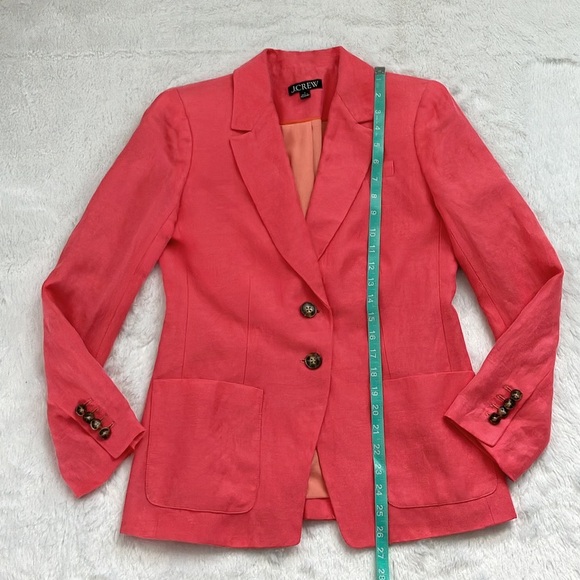 Like New J. Crew Helena Blazer in Chelsea Linen Cupro Blend, Size 2 - Picture 6 of 12